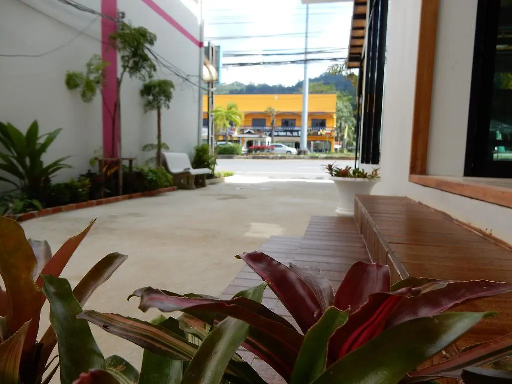 Wandee Bed & Breakfast Khao Lak